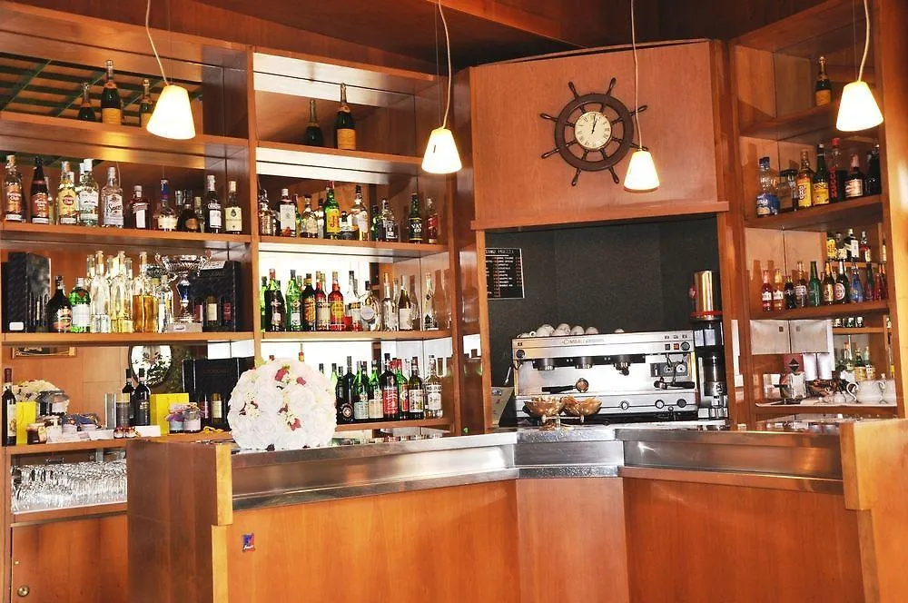 Hotel Hermitage Poggio a Caiano 3*,